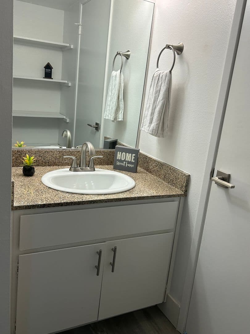 Carmichael Apartment: 6145 Fair Oaks Blvd, Carmichael CA