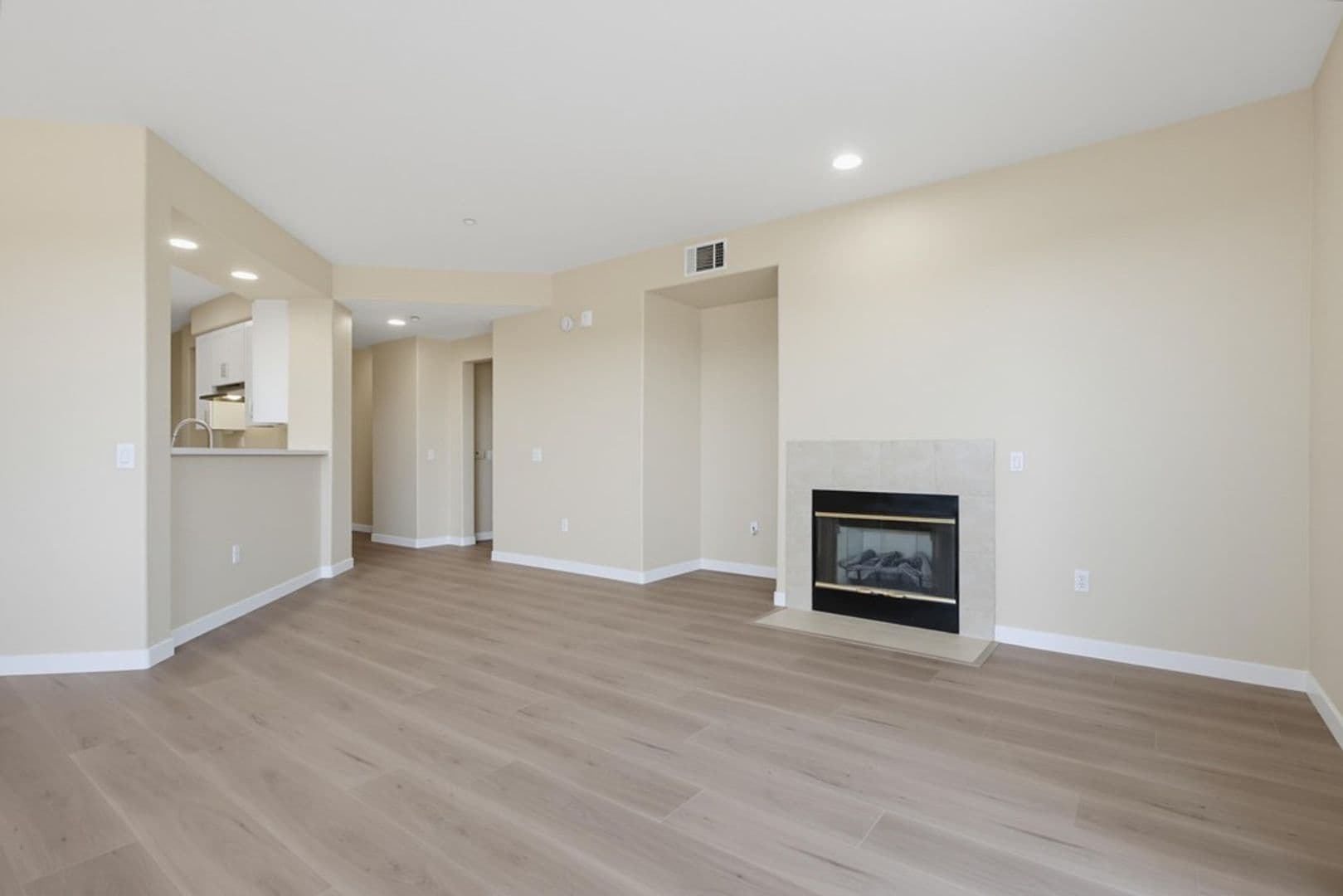 Carlsbad Condo: 823 Kalpati Cir. 201