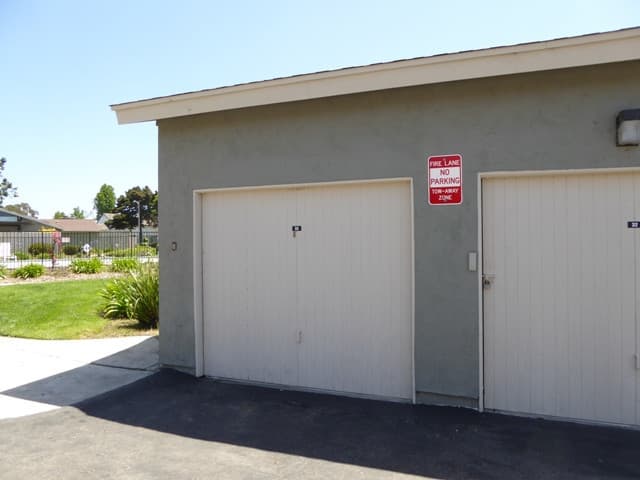 Oceanside Townhome: 351 Los Arbolitos Blvd.