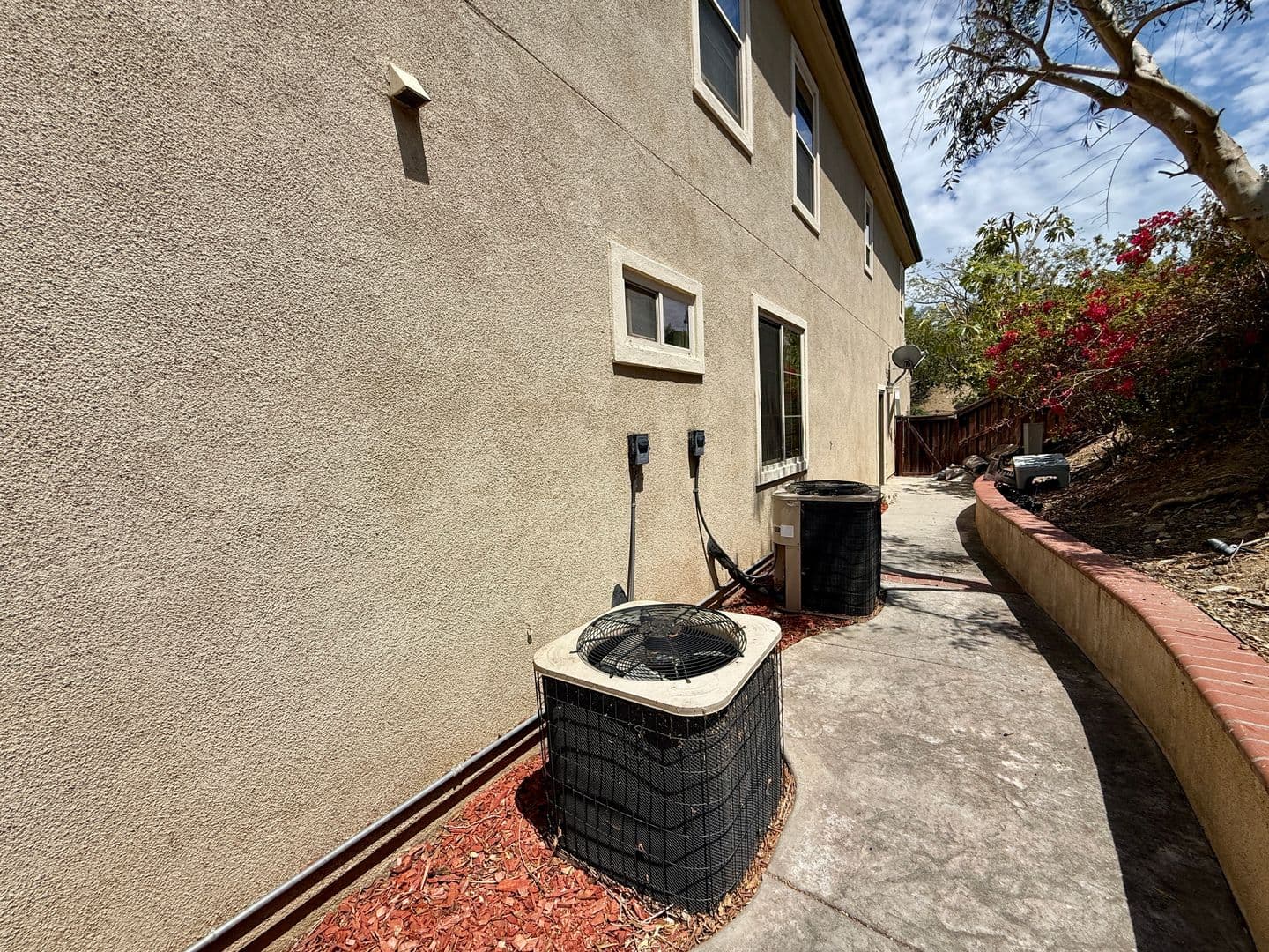 San Marcos House: 2750 Dove Tail Drive