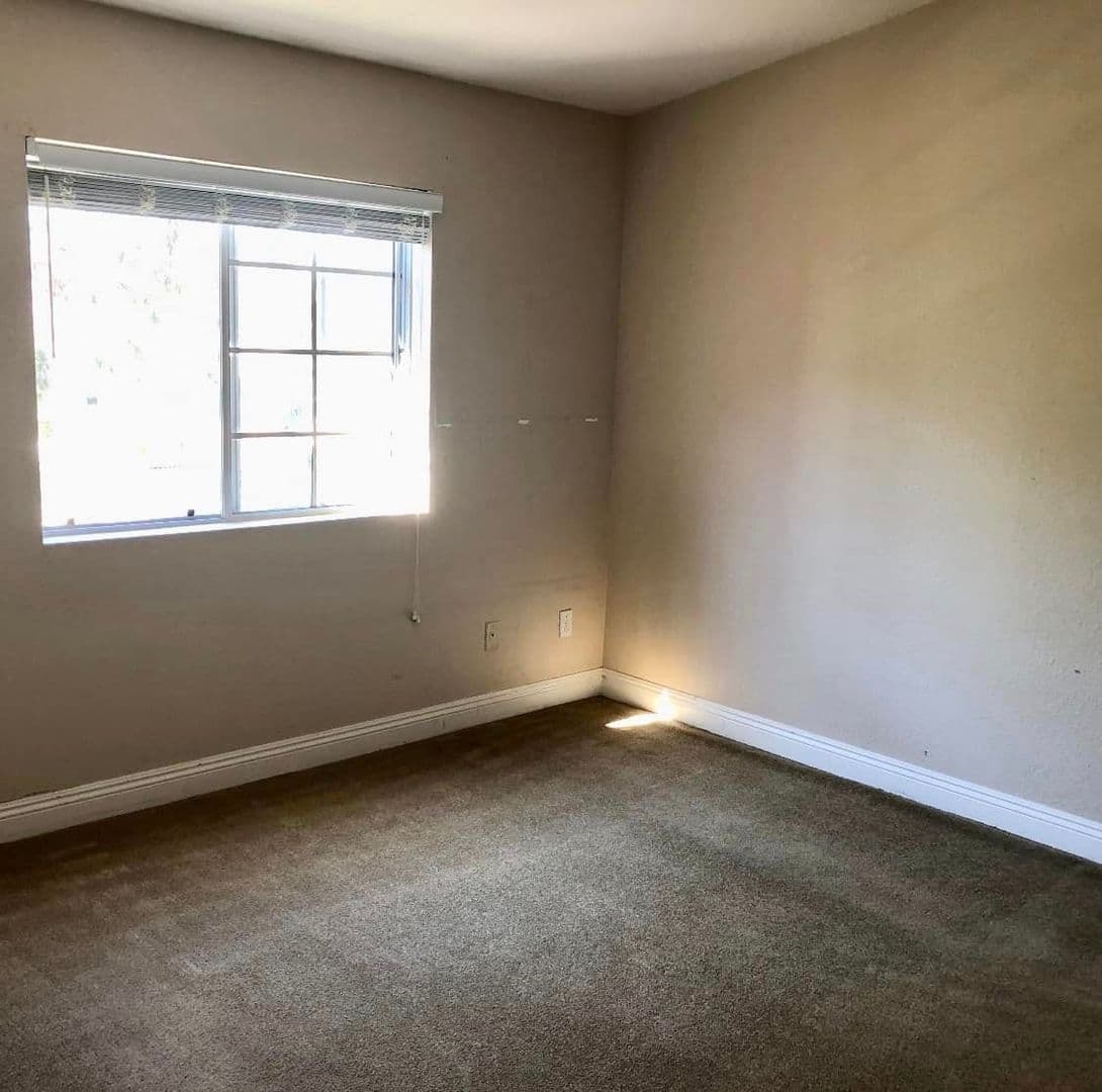 San Diego Condo: 17161 Alva Rd #2121