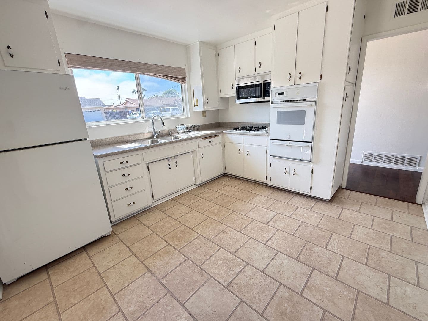 Cardiff House: 1741 Lahoud Drive