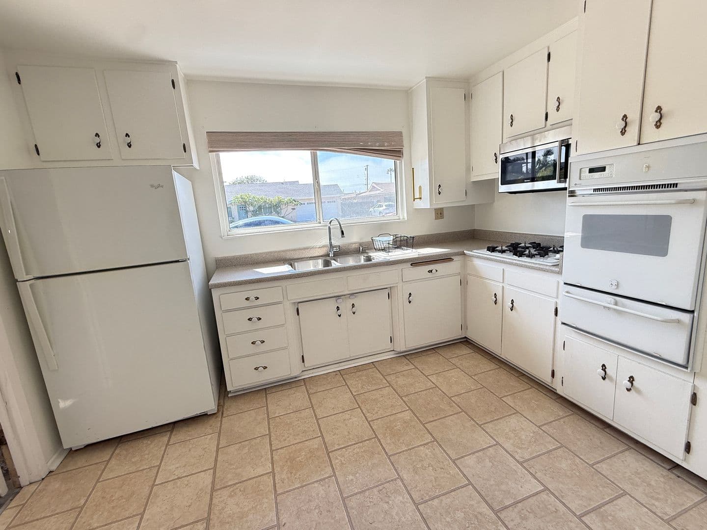 Cardiff House: 1741 Lahoud Drive