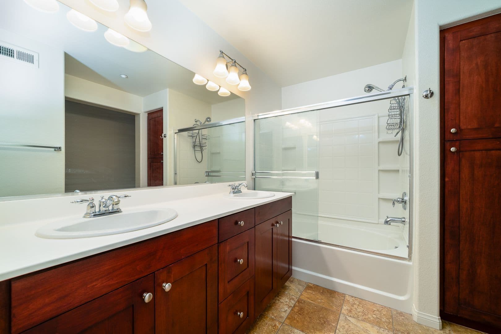 San Diego Condo: 3140 Trinity Bay