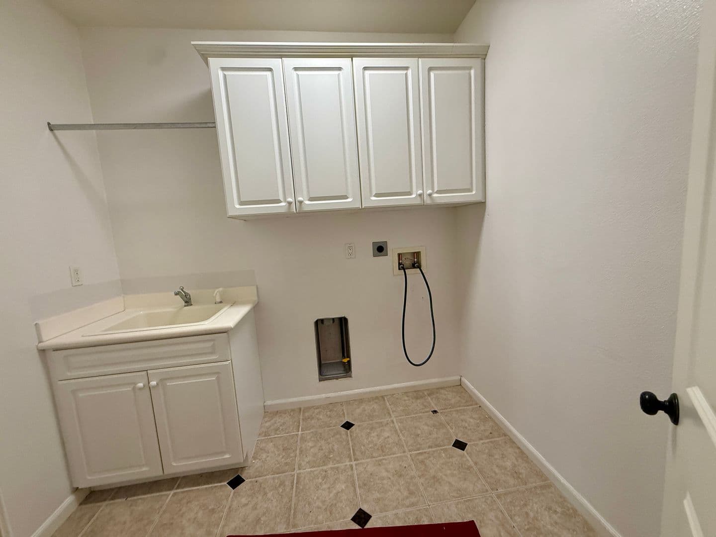 San Marcos House: 2750 Dove Tail Drive