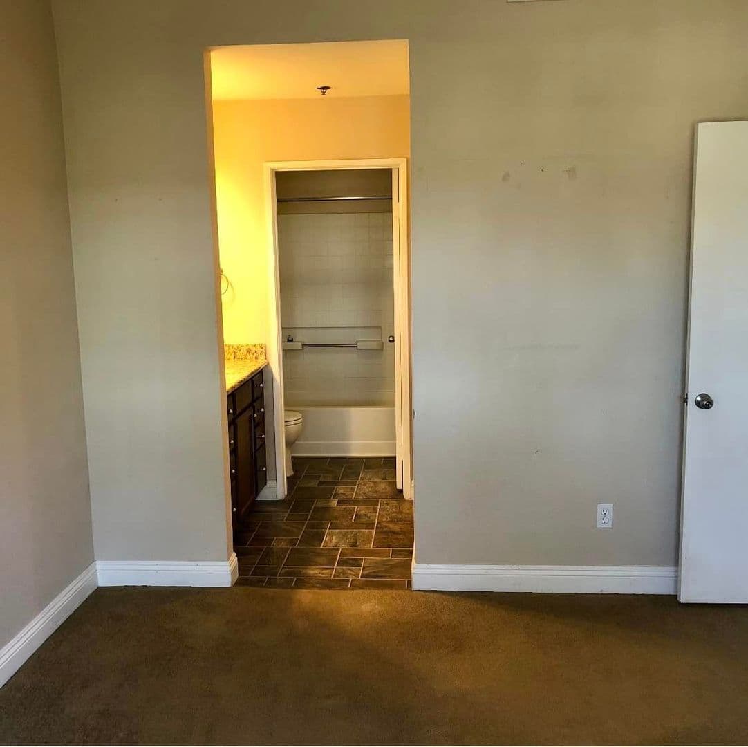 San Diego Condo: 17161 Alva Rd #2121