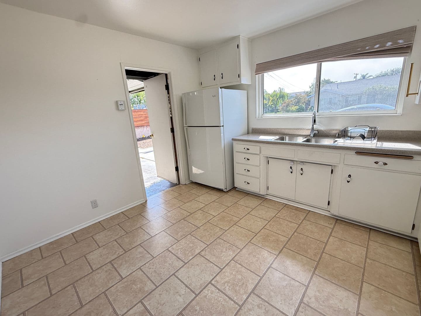 Cardiff House: 1741 Lahoud Drive