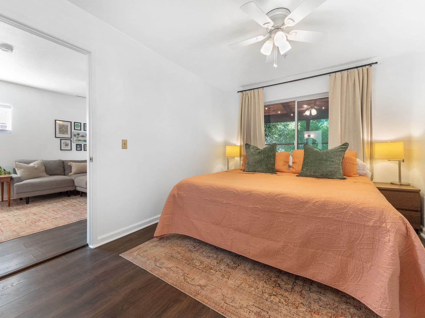 Vista Apartment: 1508 Elm