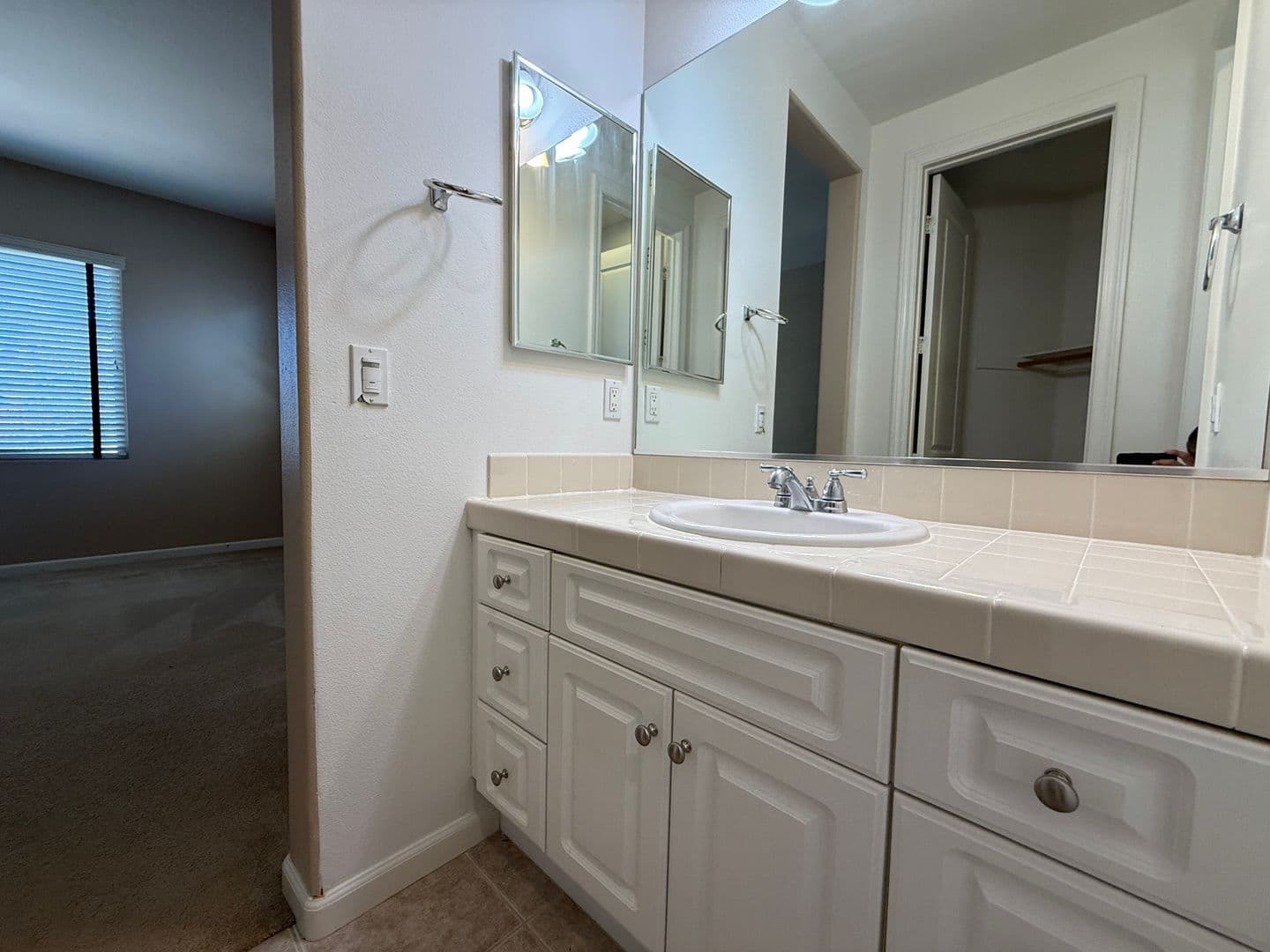 San Marcos House: 2750 Dove Tail Drive