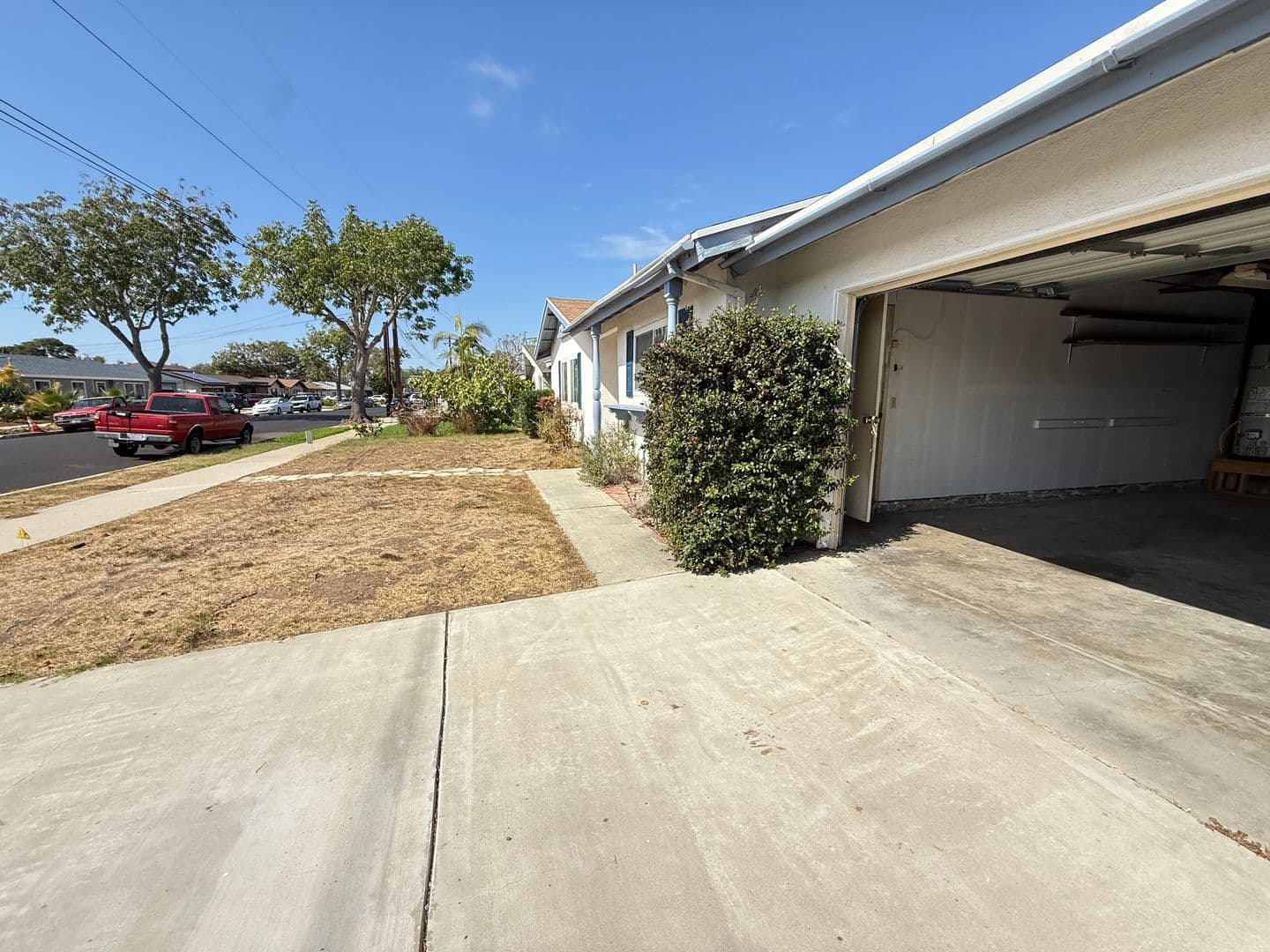 Cardiff House: 1741 Lahoud Drive