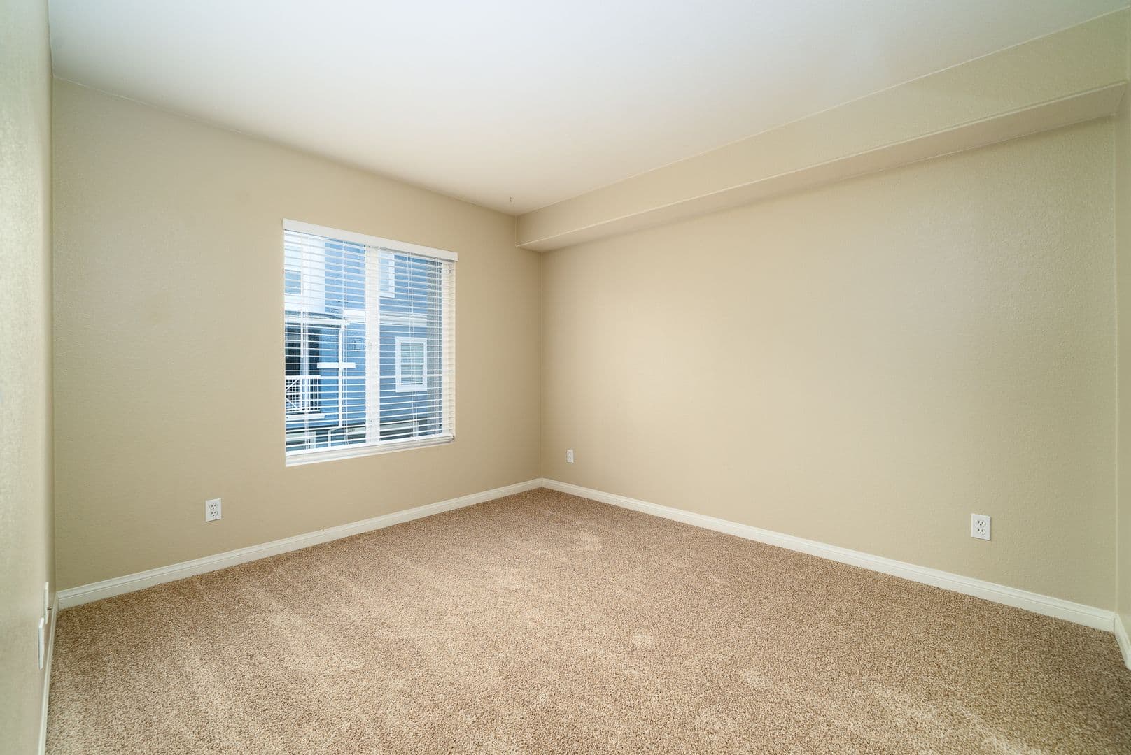 San Diego Condo: 3140 Trinity Bay