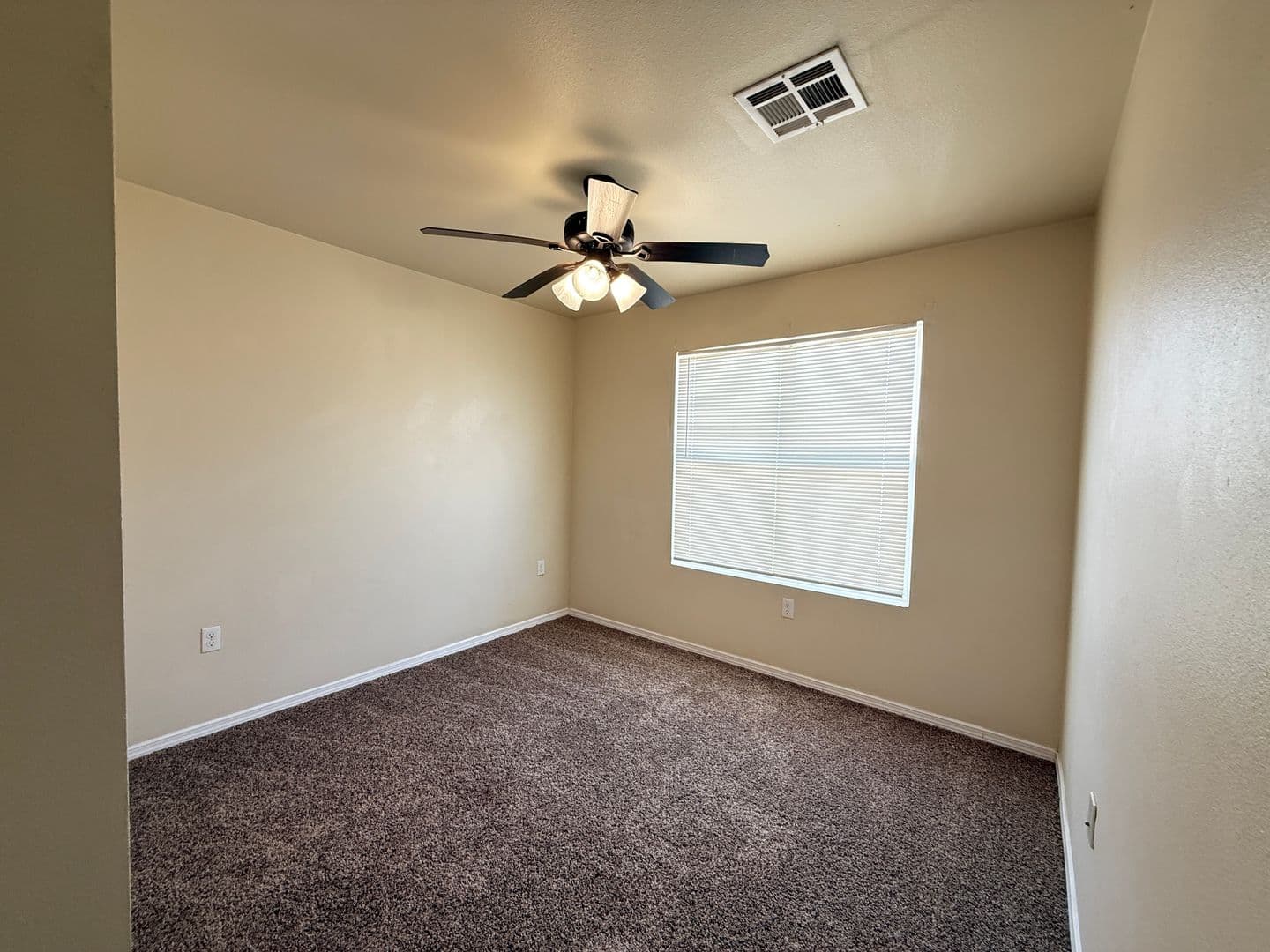 El Paso Apartment: 7598 Diana Drive