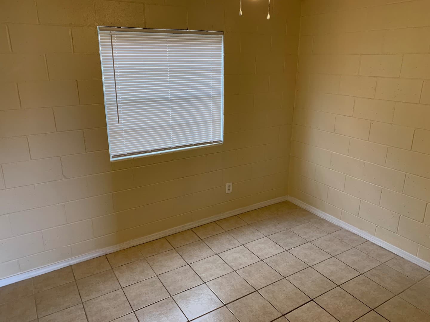 El Paso Apartment: 7917 San Jose Road