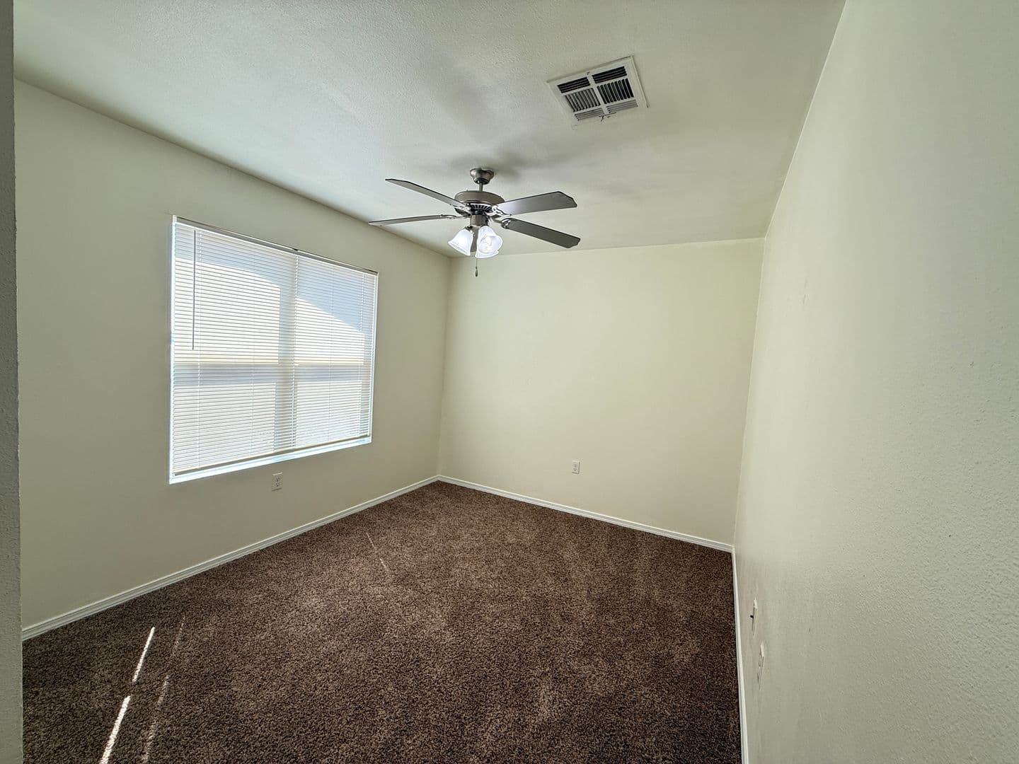 El Paso Apartment: 7598 Diana Drive