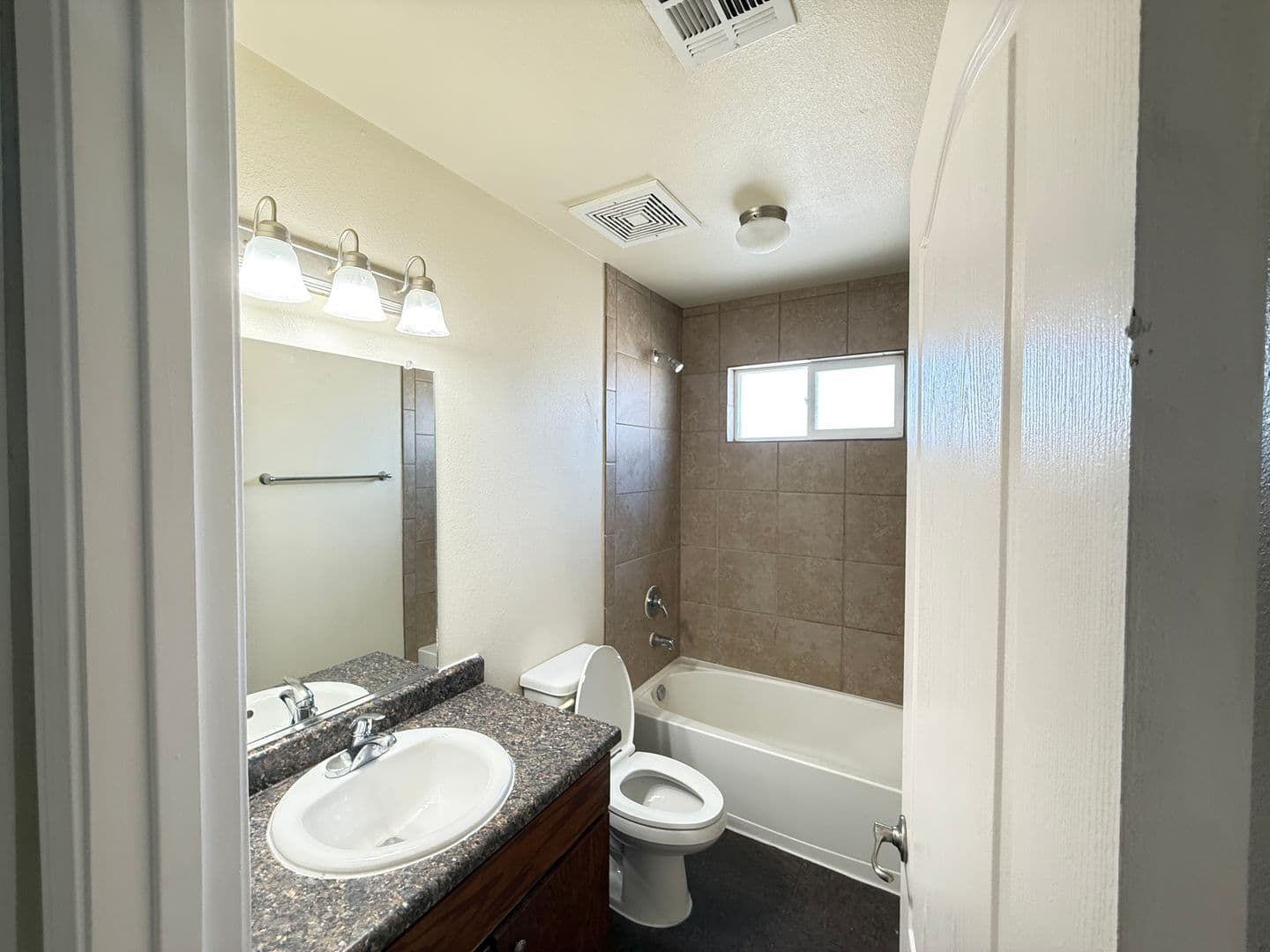 El Paso Apartment: 7598 Diana Drive