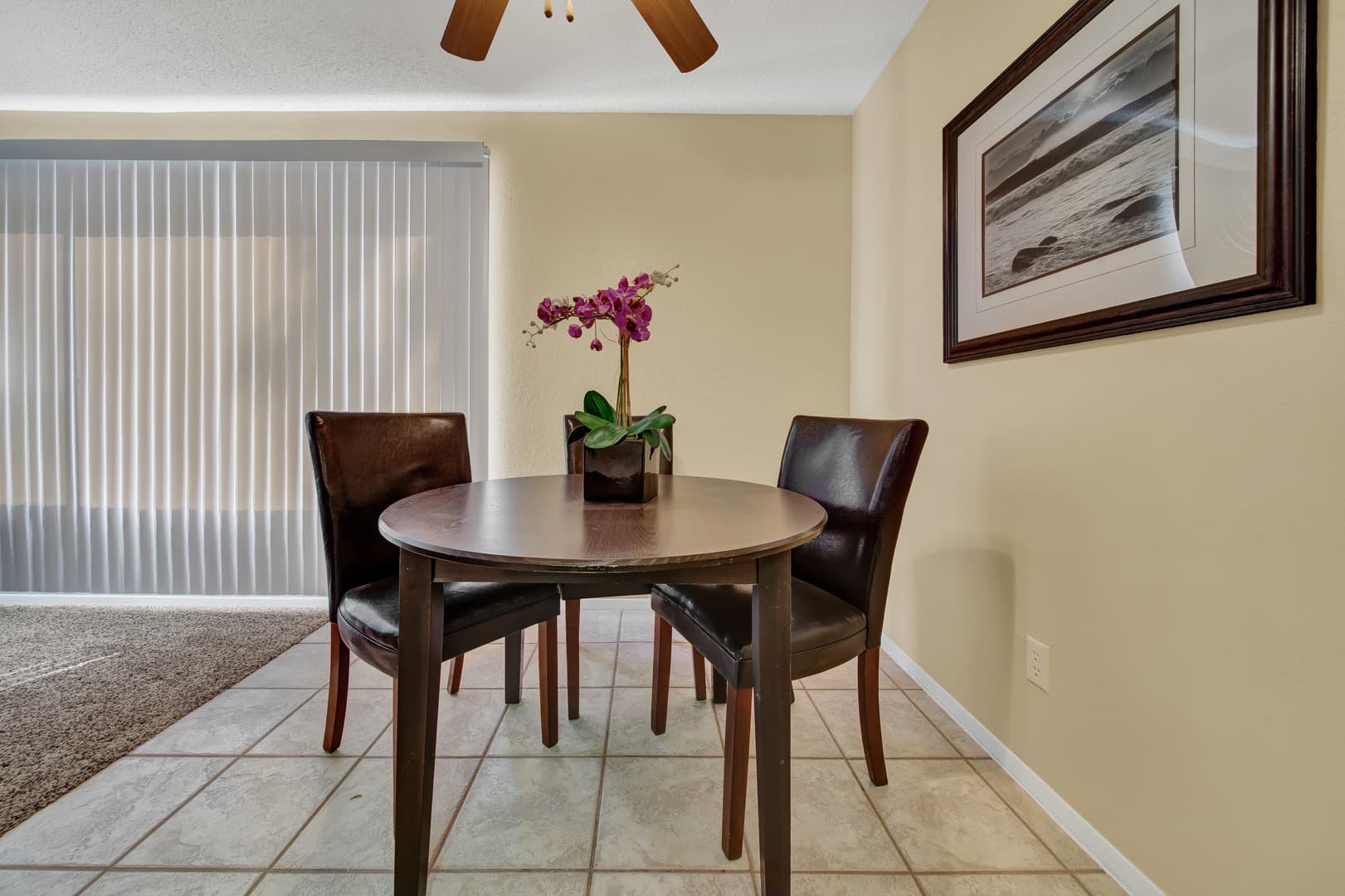 El Paso Apartment: 5500 Confetti Drive