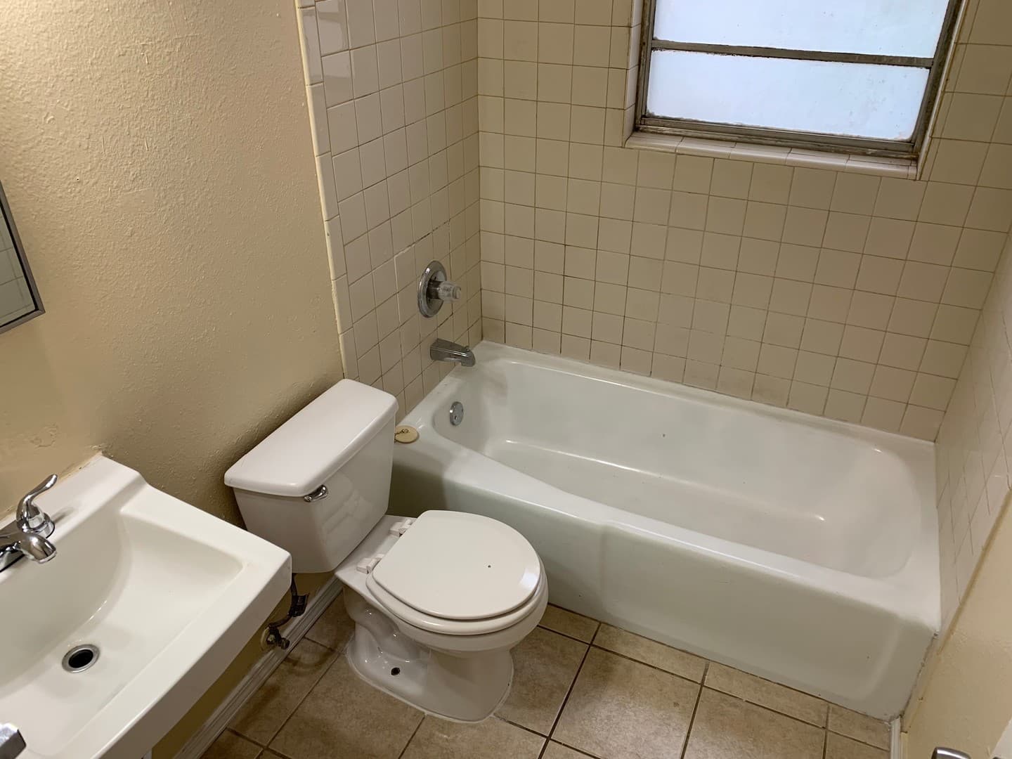 El Paso Apartment: 7917 San Jose Road