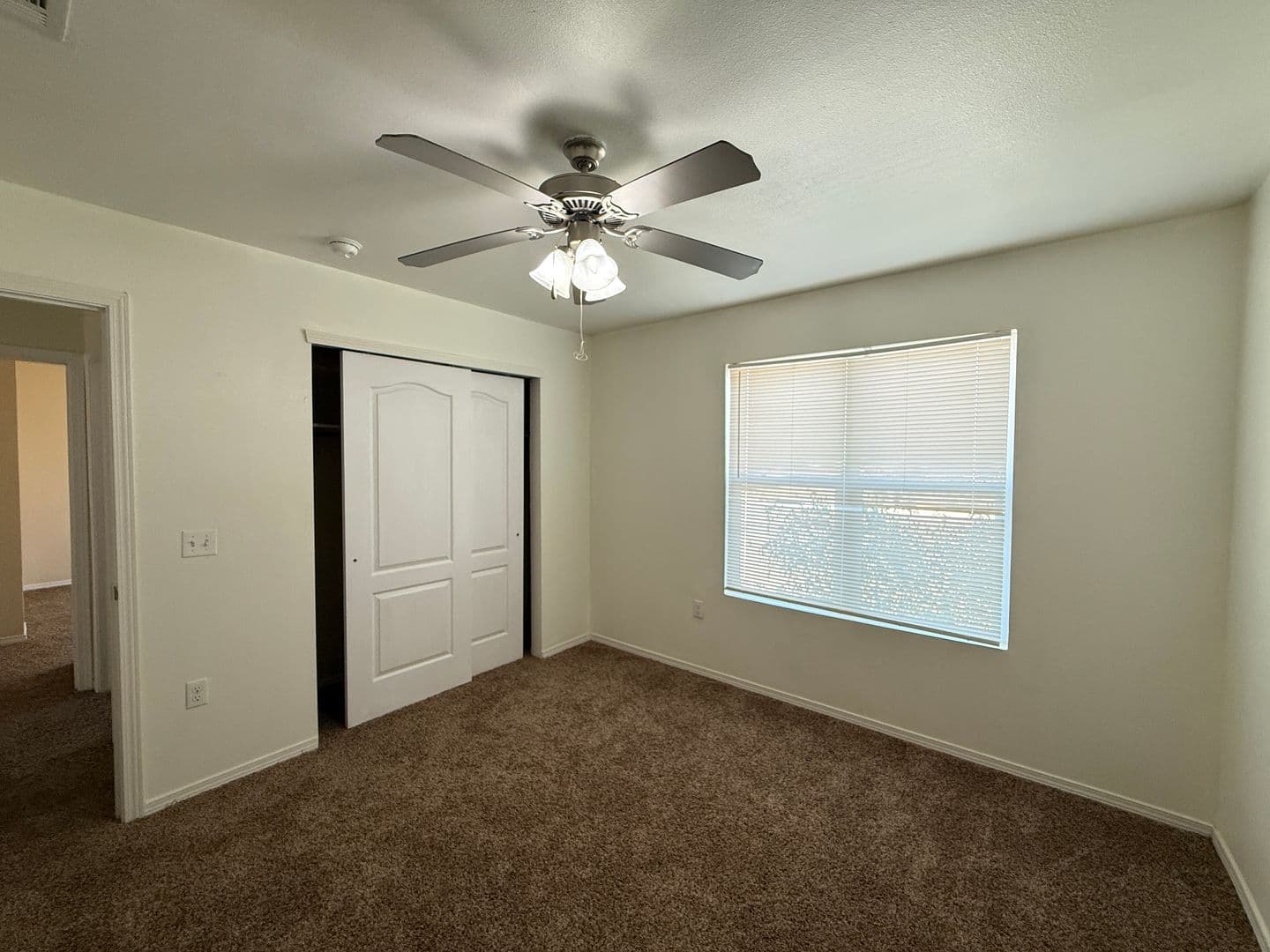 El Paso Apartment: 7598 Diana Drive