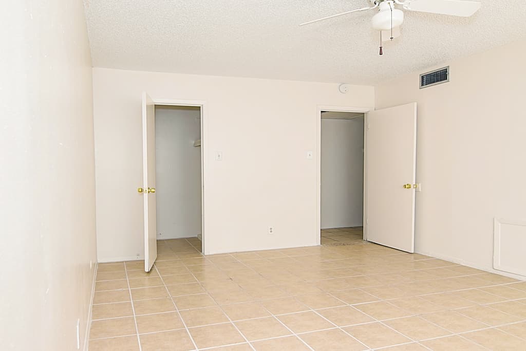 El Paso Apartment: 3600 Johnson Avenue