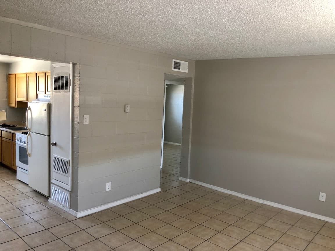 El Paso Apartment: 7917 San Jose Road