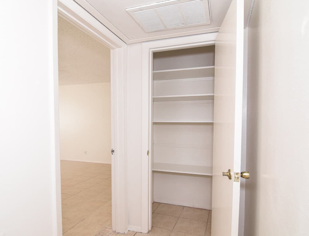 El Paso Apartment: 3600 Johnson Avenue