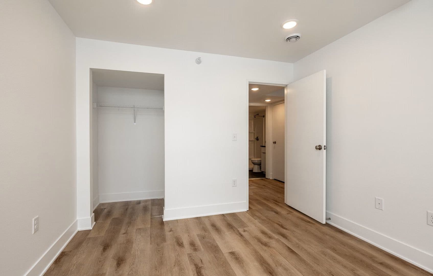 Ames Apartment: 232 Welch Avenue