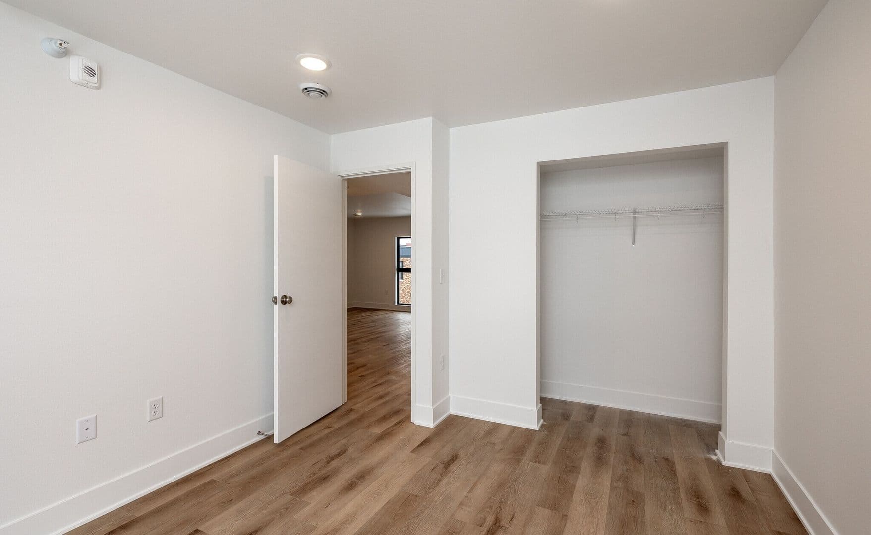 Ames Apartment: 232 Welch Avenue