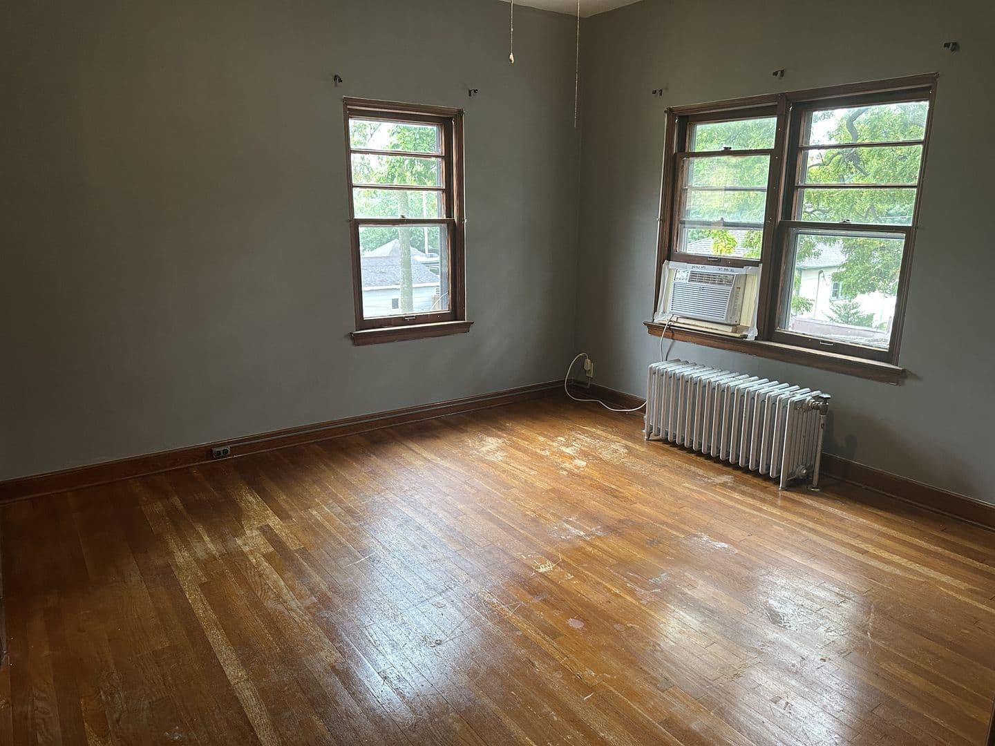 Boone Apartment: 528 6th Street