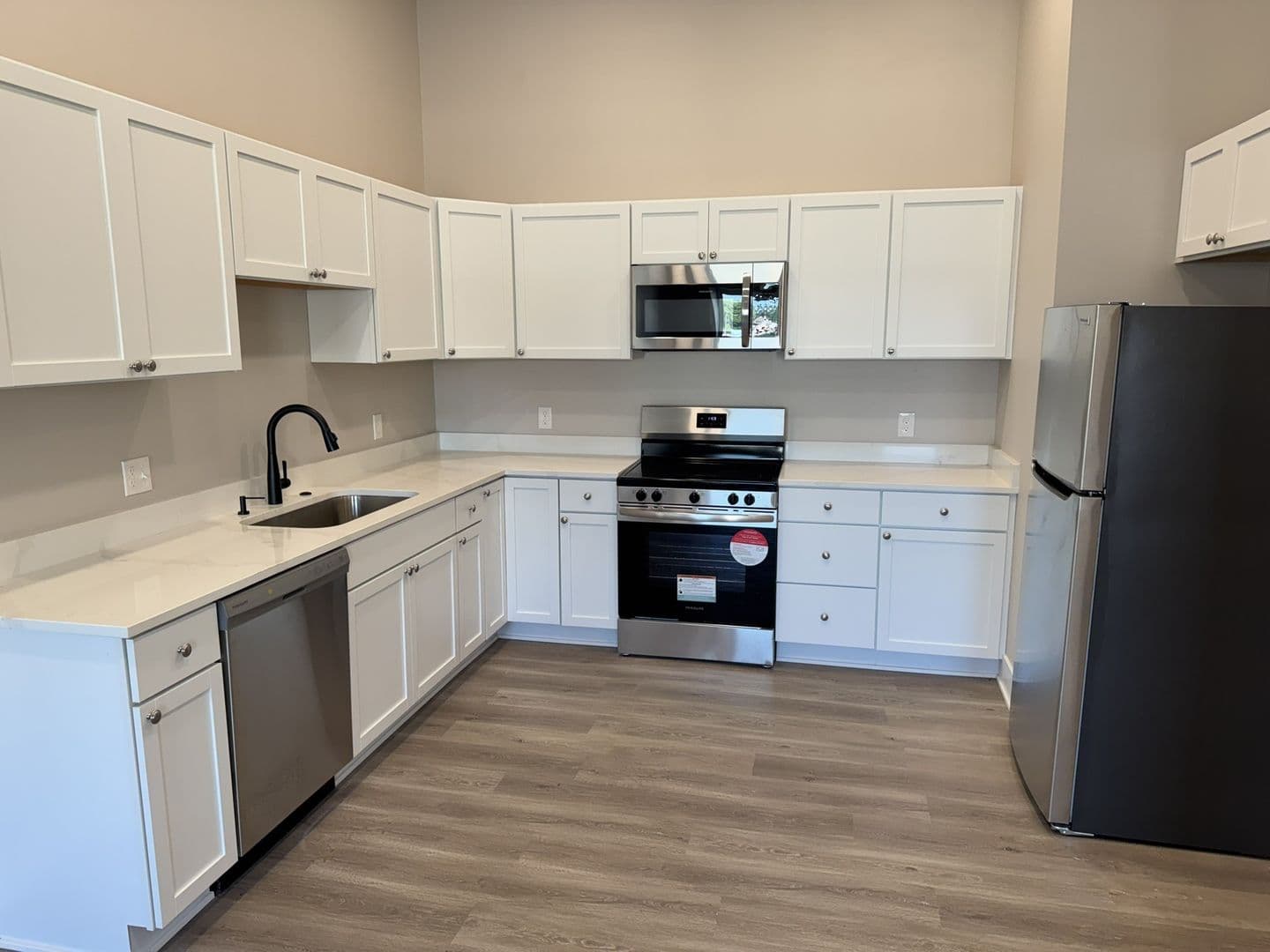 Boone Apartment: 812 Keeler St