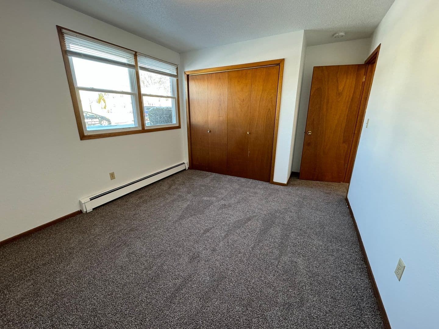 Boone Apartment: 1202 8th Street