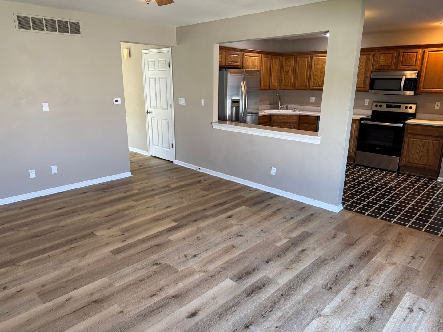 Ames Townhome: 2717 Bristol Dr