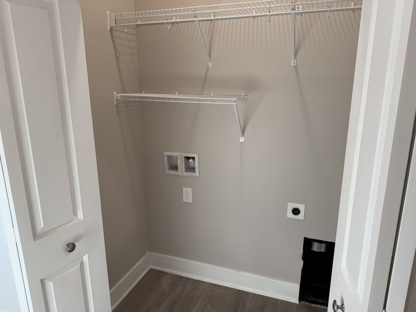 Boone Apartment: 812 Keeler St