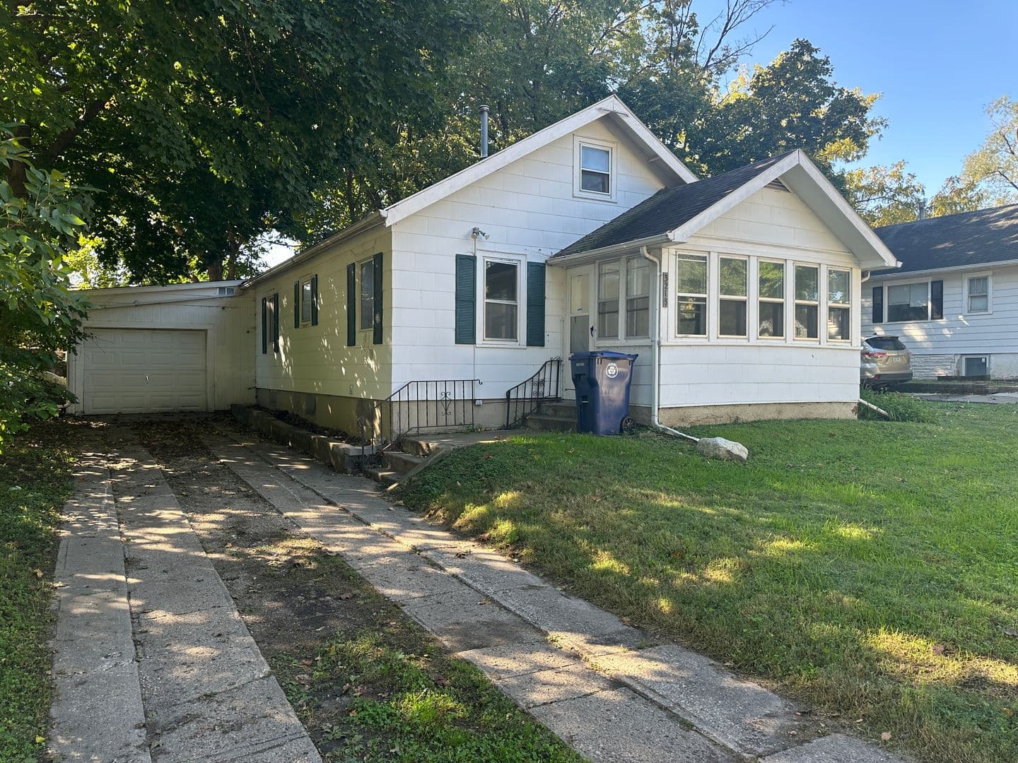 Ames House: 3218 Lettie Street