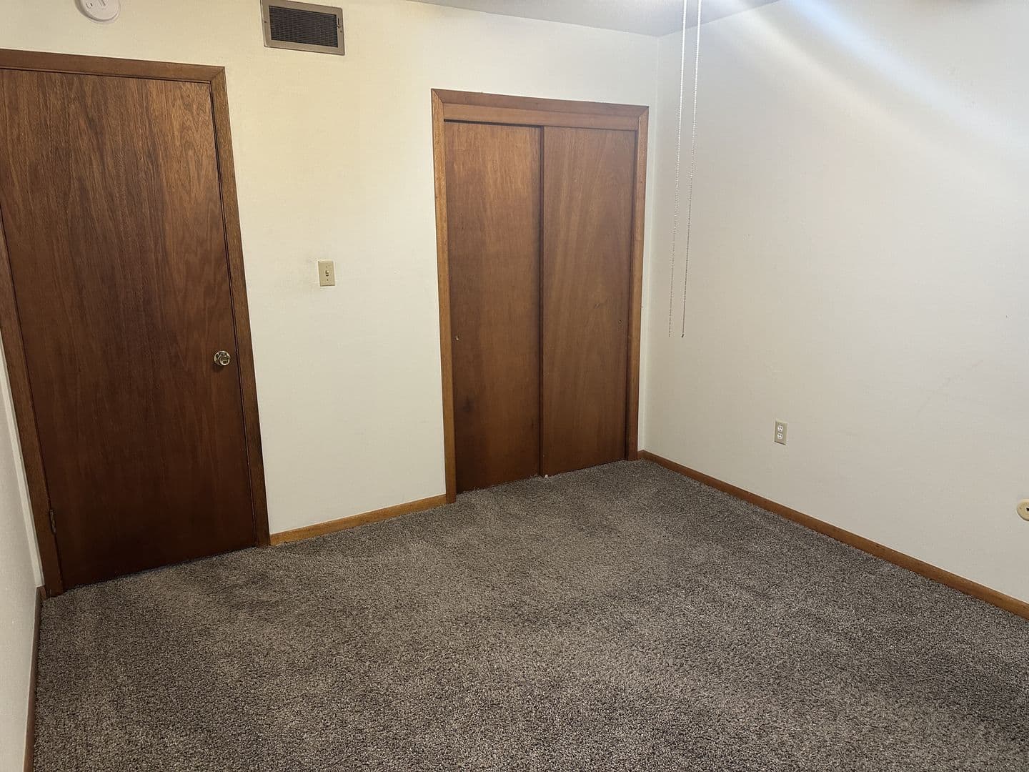 Boone Apartment: 1003 - 1005 Parkway Drive