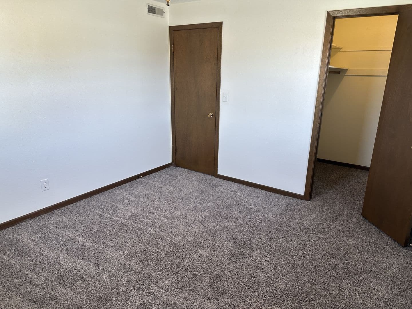 Boone Apartment: 221 Cpl Roger Snedden Dr