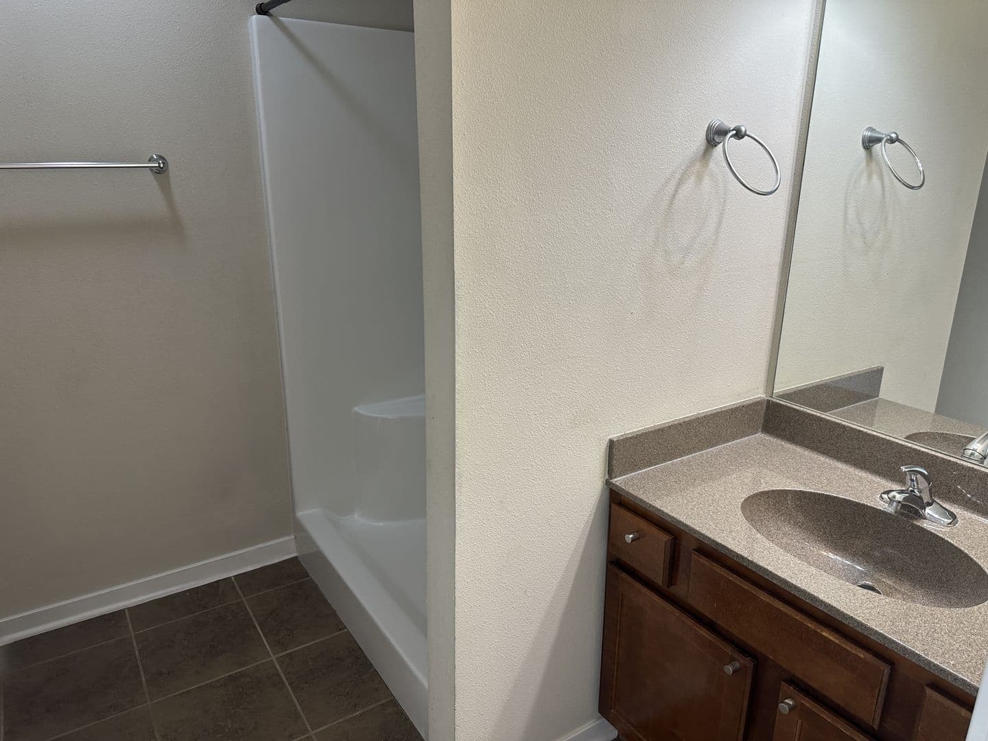 Ankeny Townhome: 223 NE 45th Lane