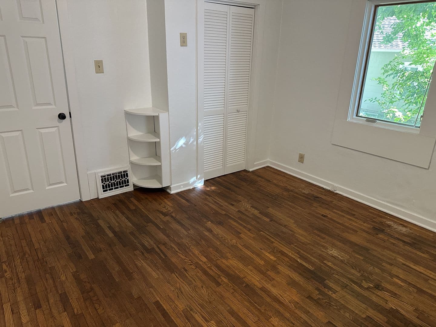 Ames House: 3218 Lettie Street
