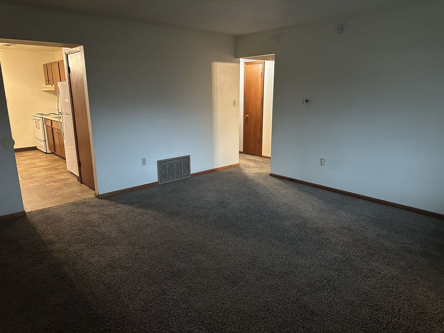 Boone Apartment: 1003 - 1005 Parkway Drive