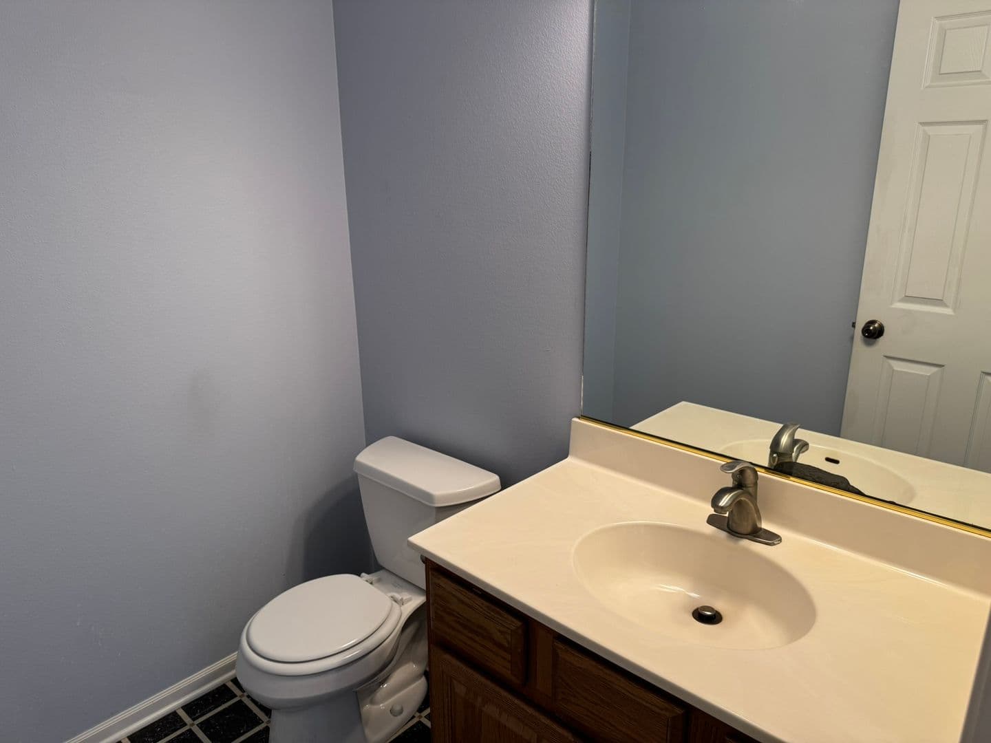 Ames Townhome: 2717 Bristol Dr