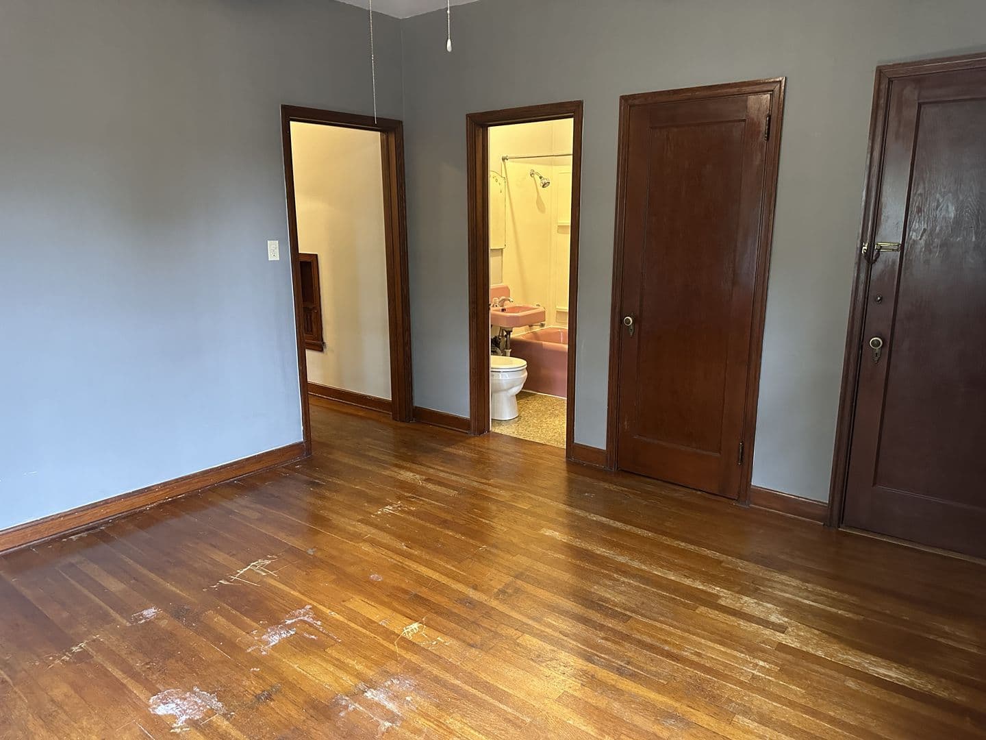 Boone Apartment: 528 6th Street