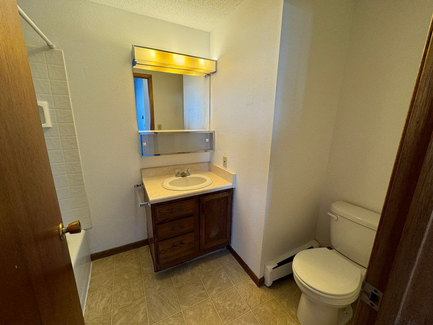 Boone Apartment: 1202 8th Street