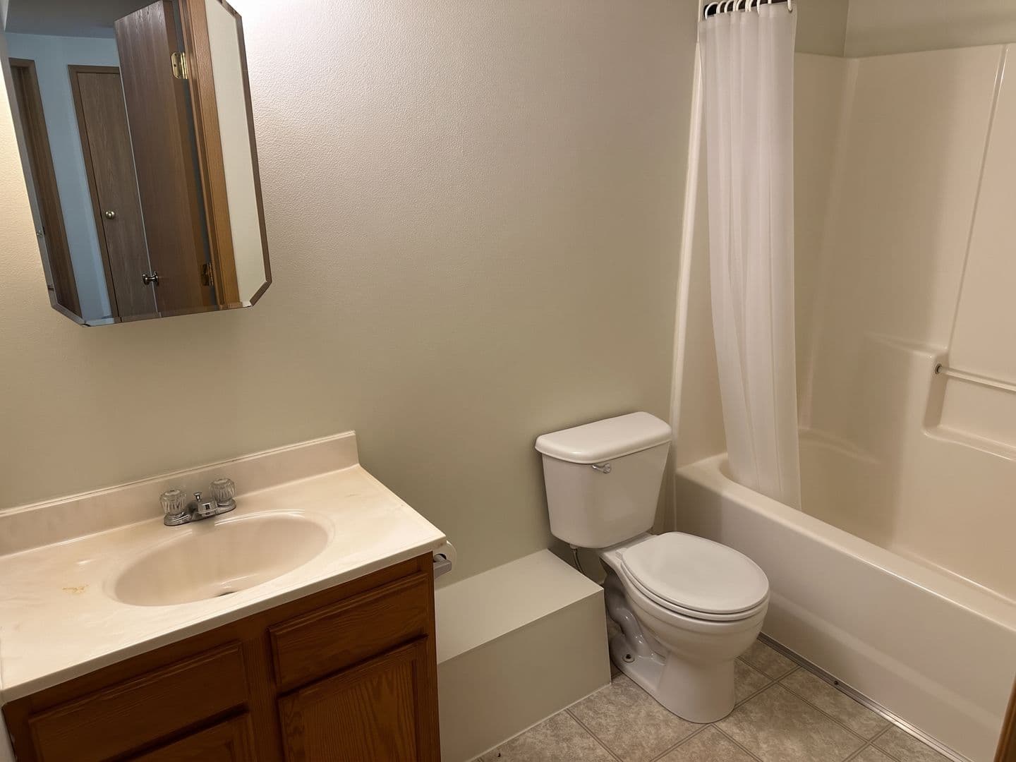 Boone Apartment: 717 Wood Street