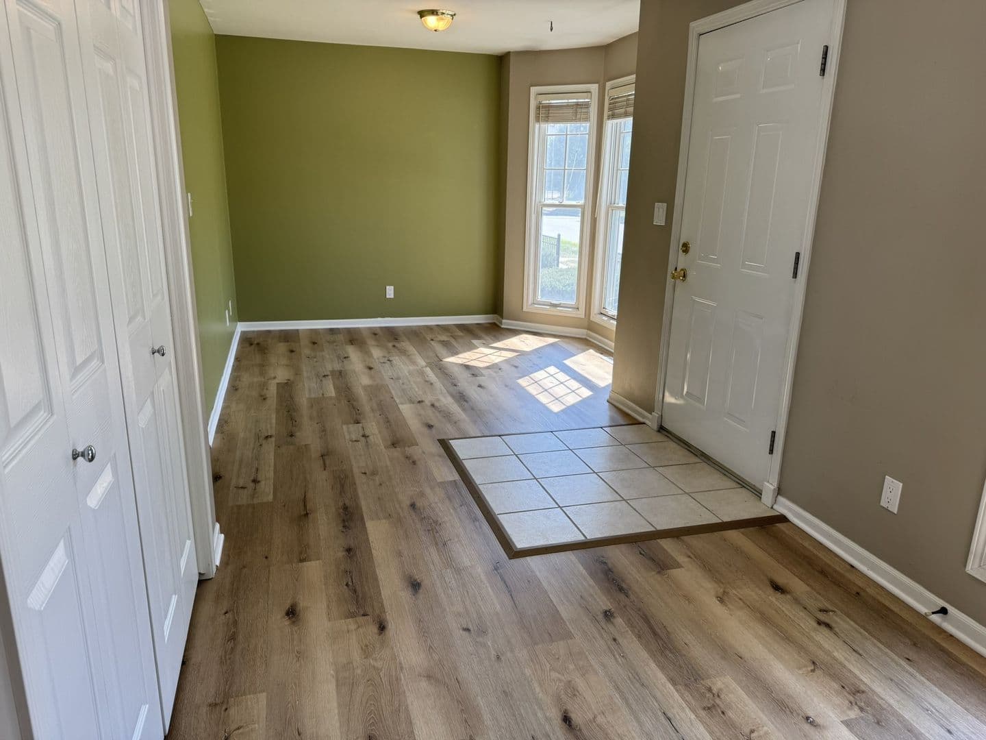 Ames Townhome: 2717 Bristol Dr