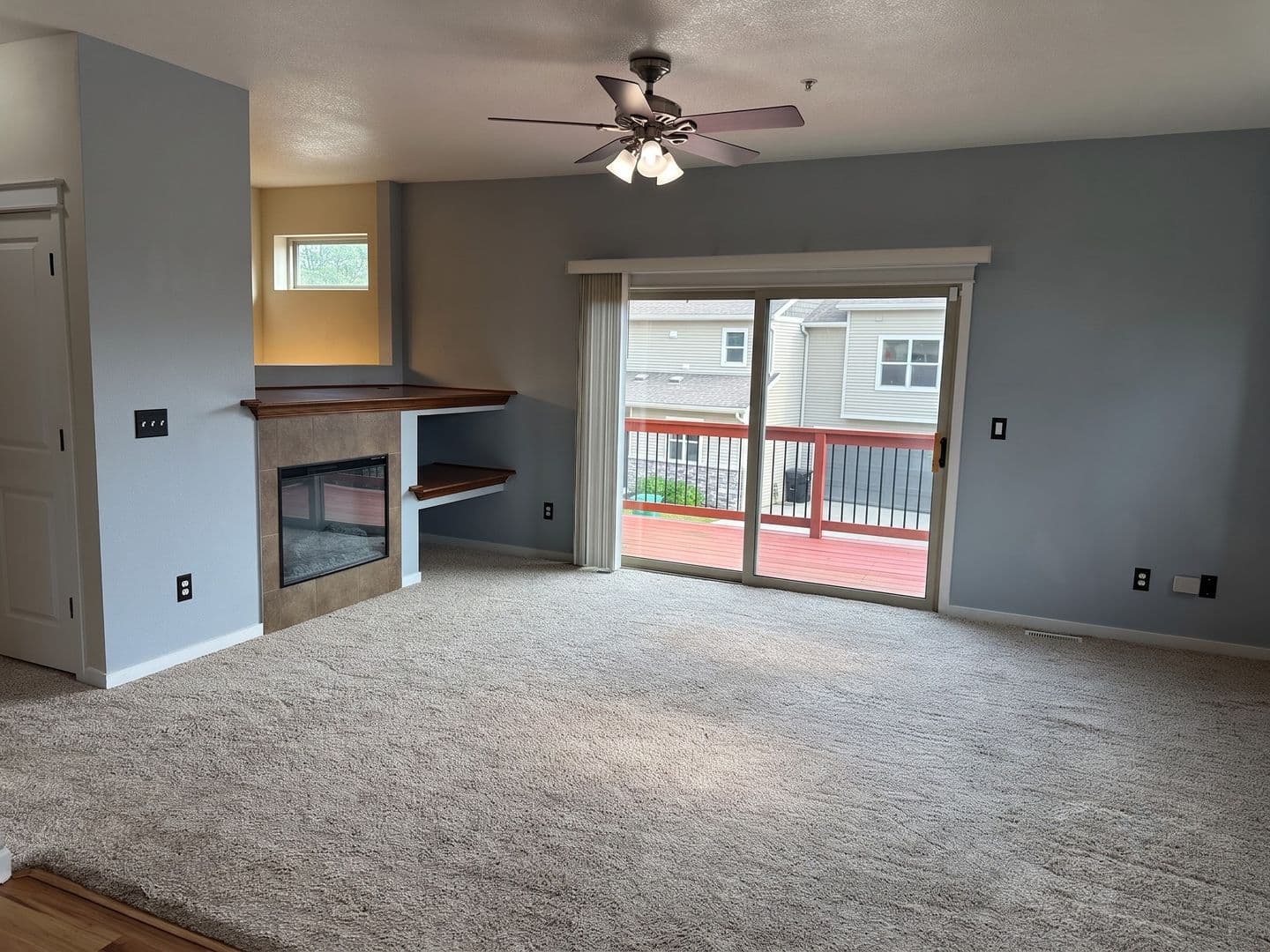 Ankeny Townhome: 223 NE 45th Lane