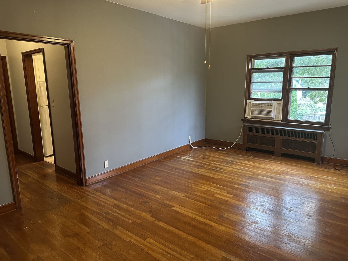 Boone Apartment: 528 6th Street