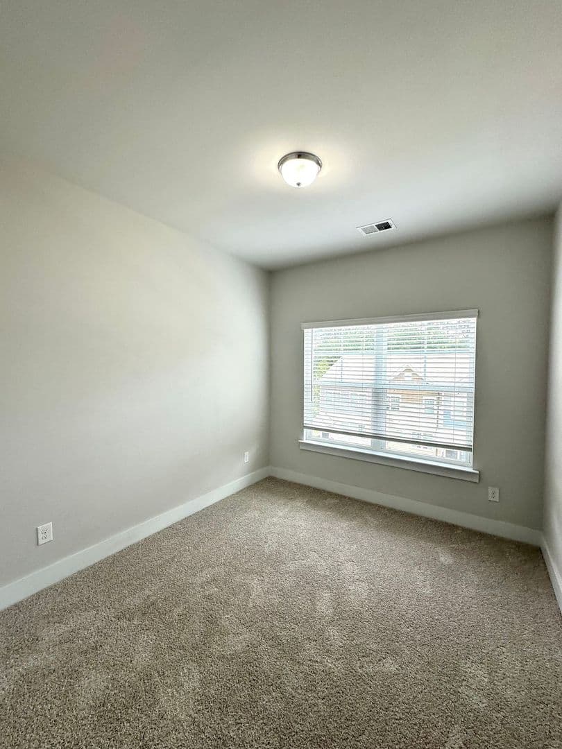 Doraville House: 3779 Oxford Circle
