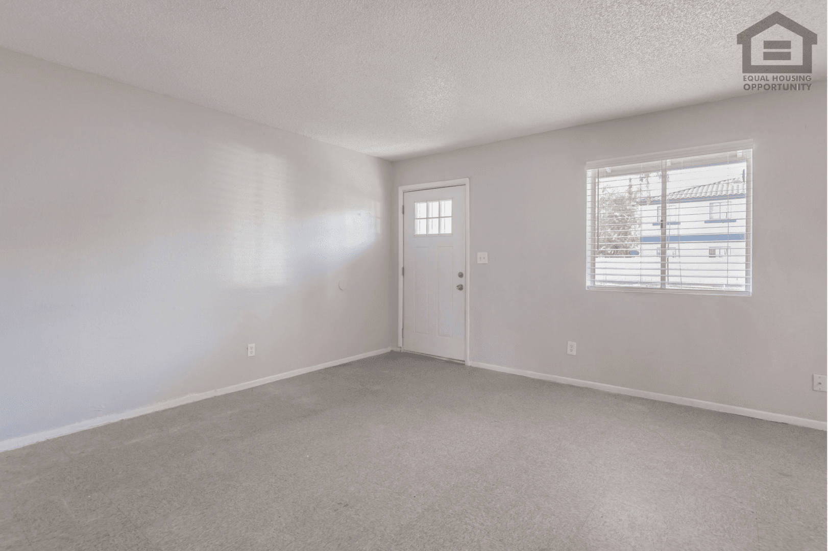 Phoenix Apartment: 15605 N 29th St
