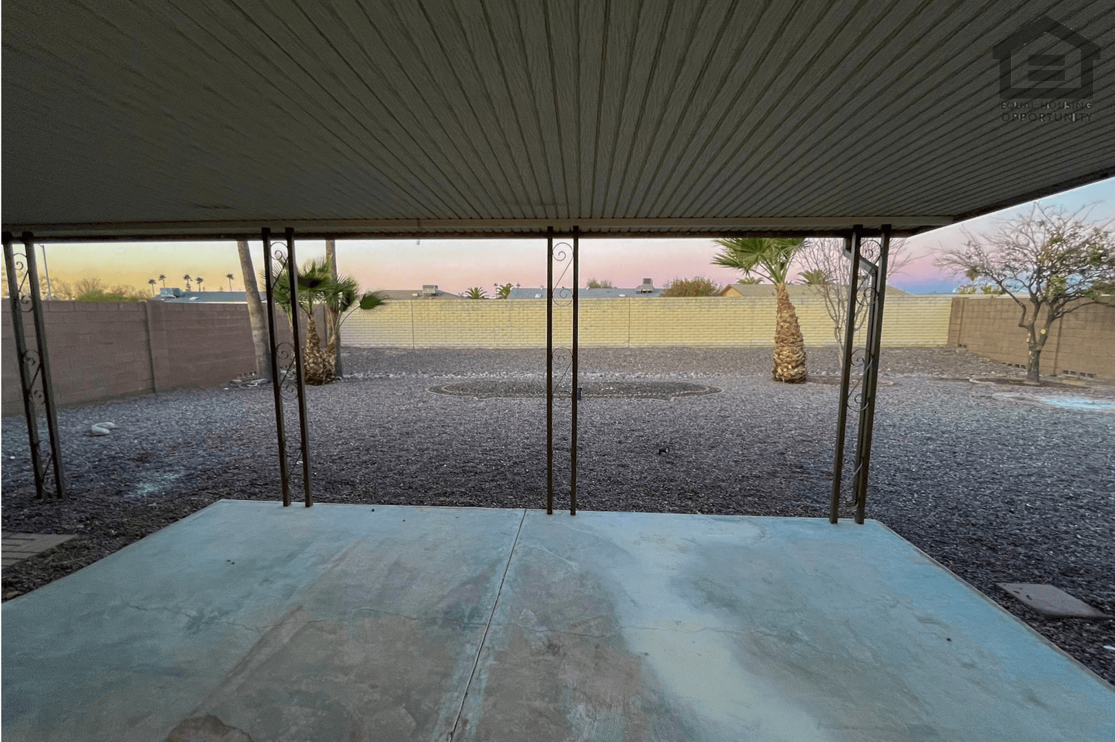 Sun City West House: 20210 N 124th Dr