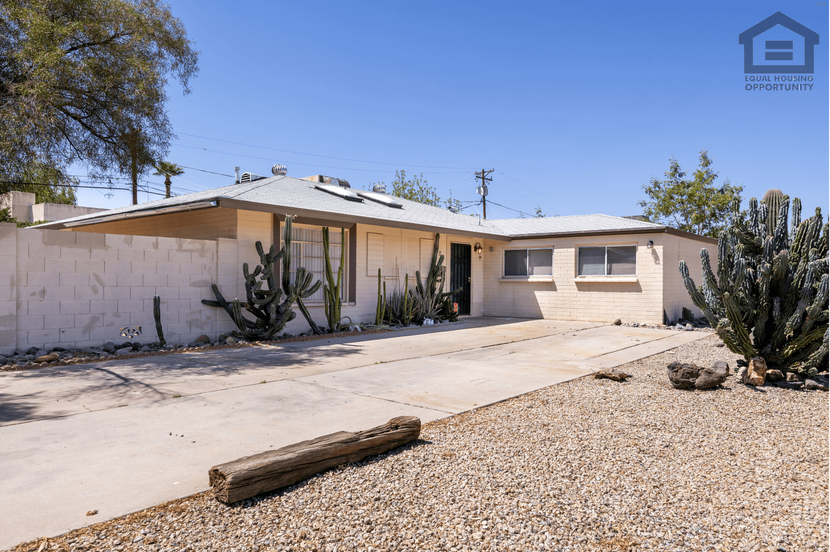 Phoenix House: 5102 N 20th Ave