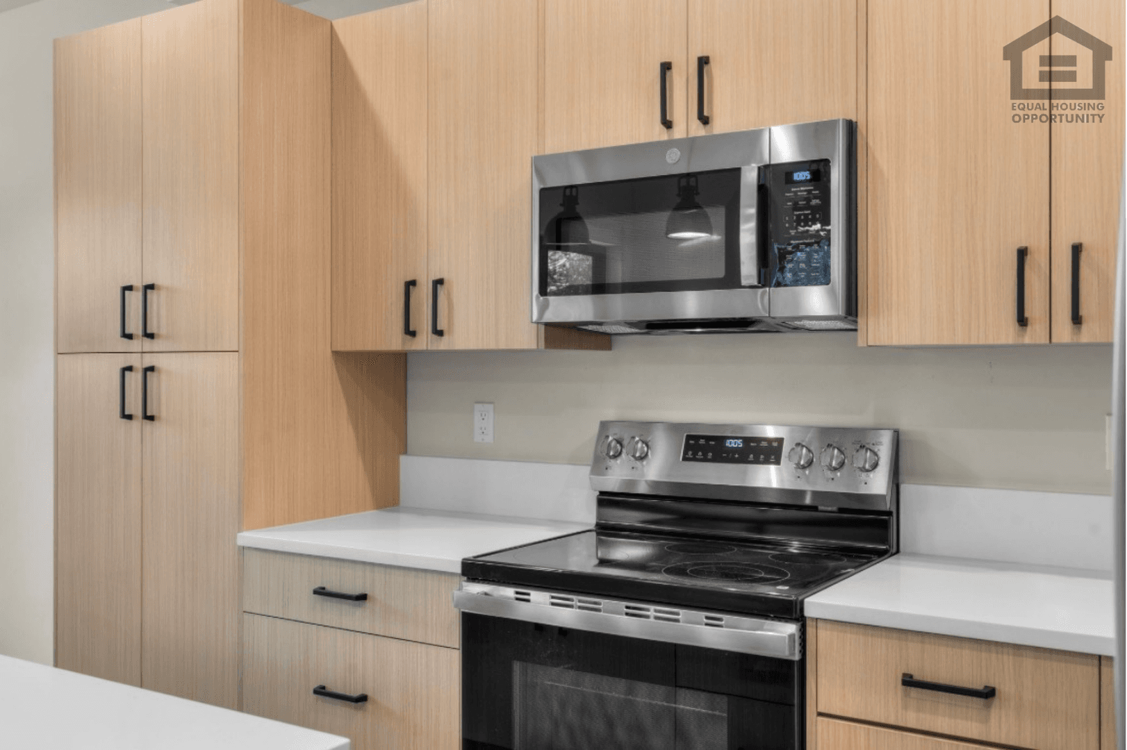 Redmond Apartment: 2045 SW Umatilla Ave